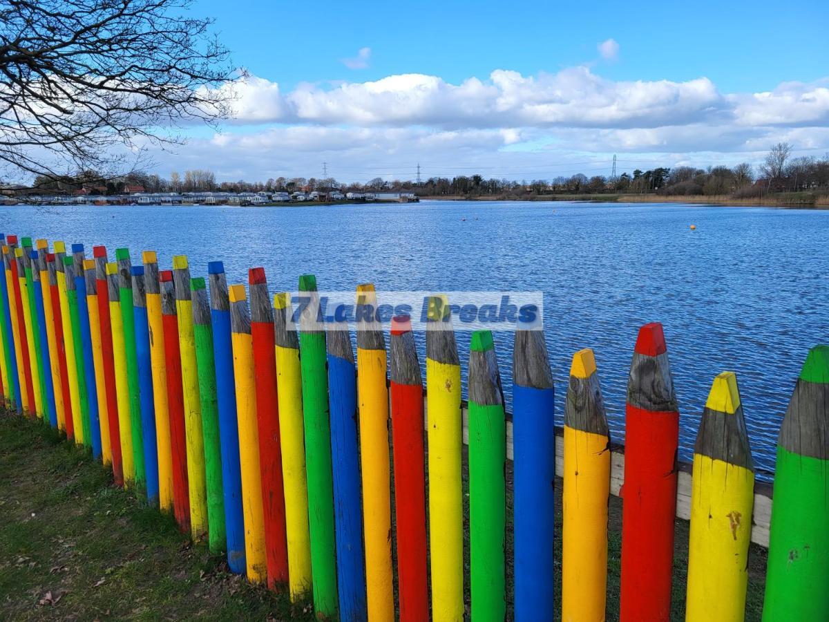 7 Lakes Breaks At 7 Lakes Country Park Crowle  エクステリア 写真