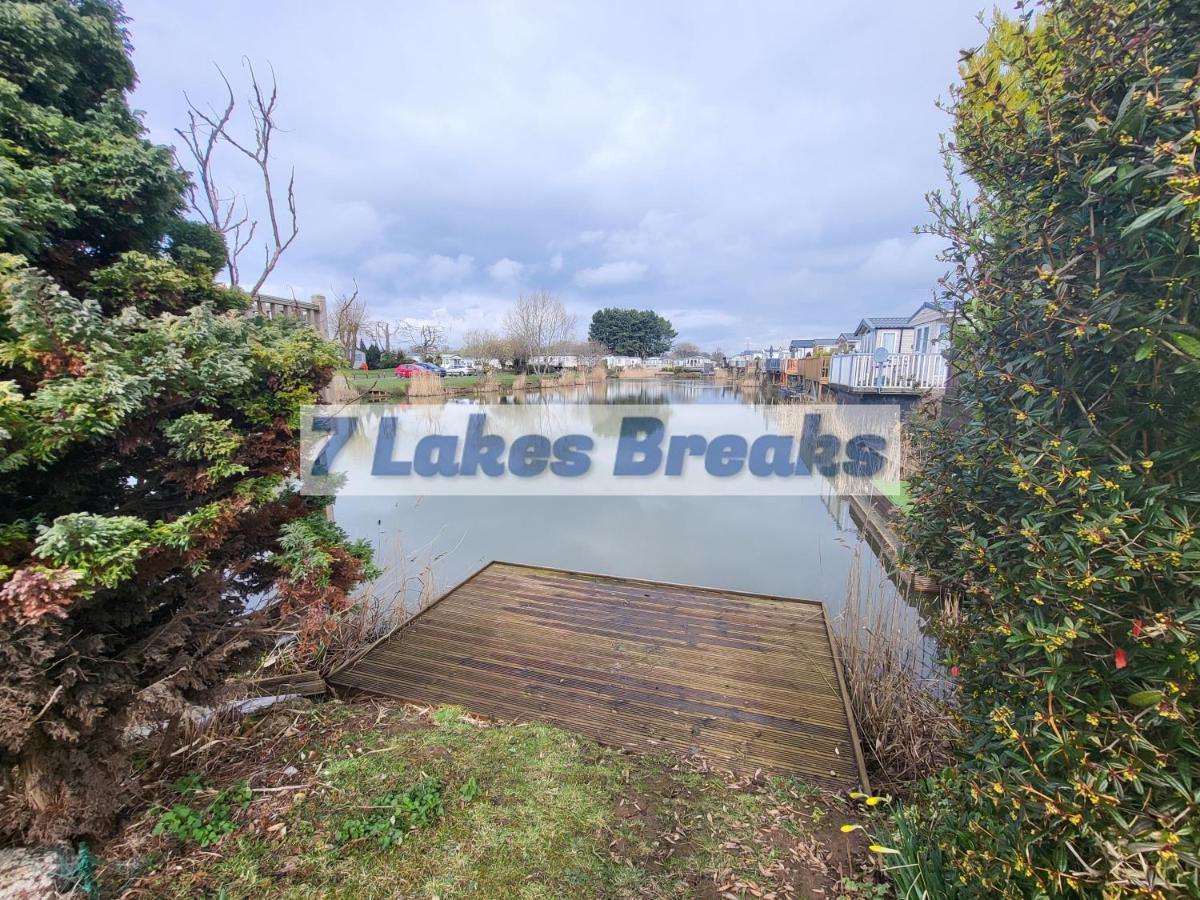 7 Lakes Breaks At 7 Lakes Country Park Crowle  エクステリア 写真