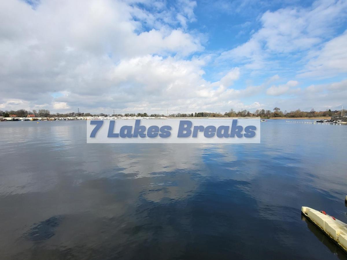 7 Lakes Breaks At 7 Lakes Country Park Crowle  エクステリア 写真